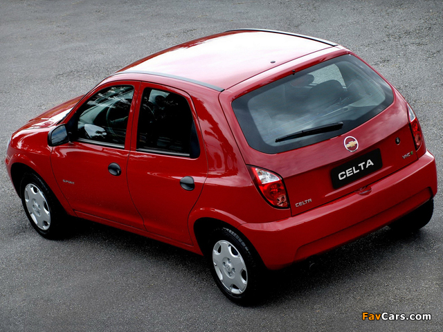 Images of Chevrolet Celta 5-door 2006–11 (640 x 480)