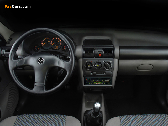 Chevrolet Classic 2003–08 images (640 x 480)