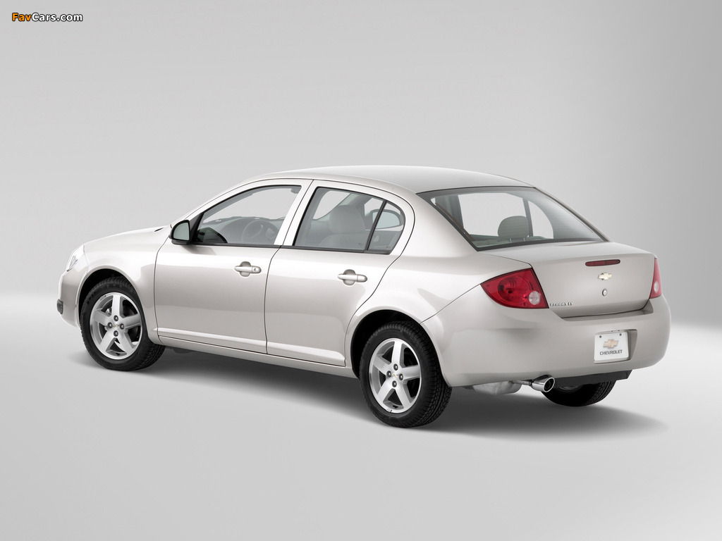 Images of Chevrolet Cobalt Sedan 2004–10 (1024 x 768)