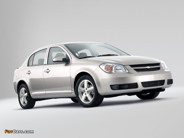 Pictures of Chevrolet Cobalt Sedan 2004–10 (640 x 480)