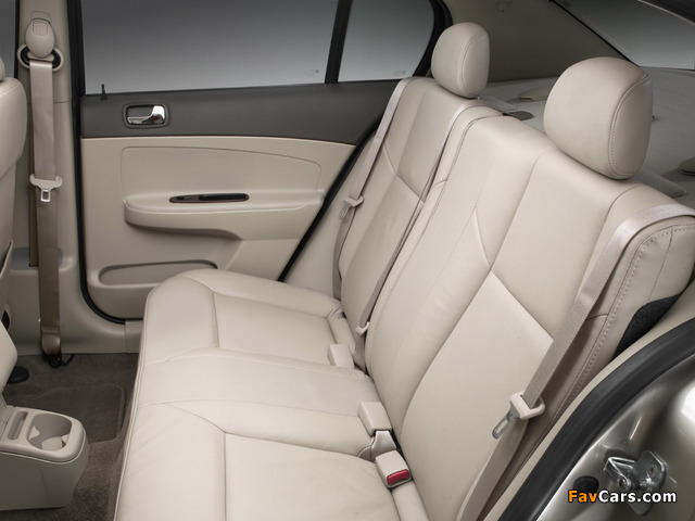 Pictures of Chevrolet Cobalt Sedan 2004–10 (640 x 480)