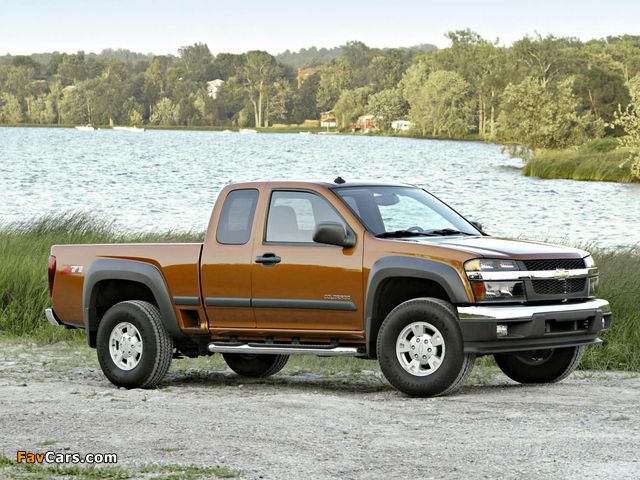 Chevrolet Colorado Z71 Extended Cab 2004–11 wallpapers (640 x 480)