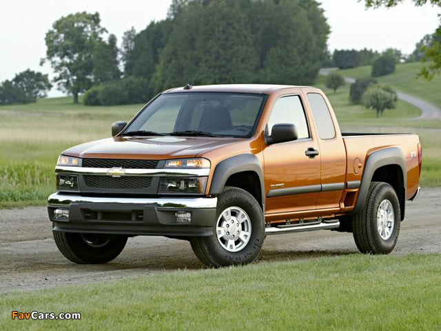 Images of Chevrolet Colorado Z71 Extended Cab 2004–11 (640 x 480)