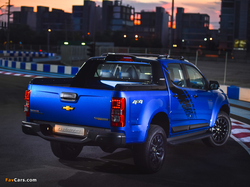 Images of Chevrolet Colorado High Country 