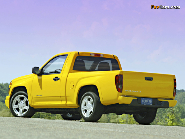 Pictures of Chevrolet Colorado Sport Regular Cab 2004–11 (640 x 480)