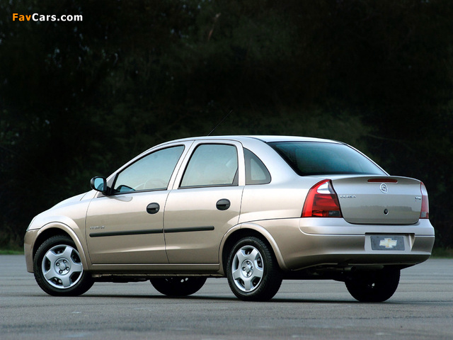 Chevrolet Corsa Sedan 2002 images (640 x 480)