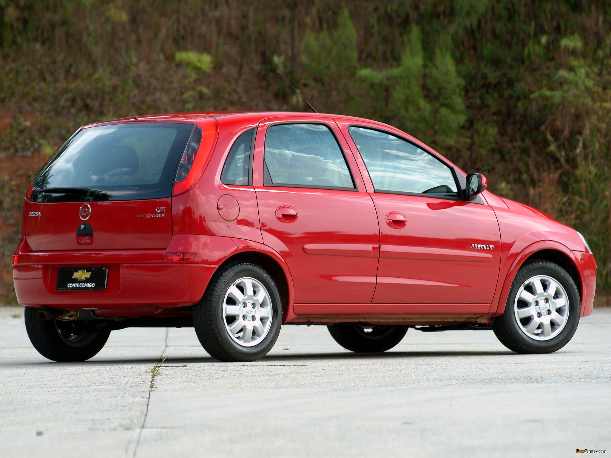 Photos of Chevrolet Corsa 5-door 2002 (2048 x 1536)