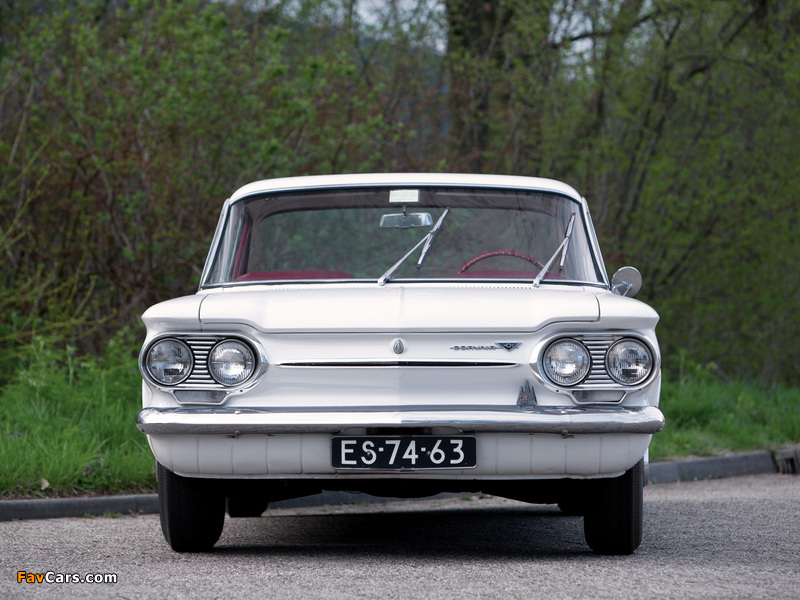 Images of Chevrolet Corvair Monza 900 Club Coupe (09-27) 1963 (800 x 600)