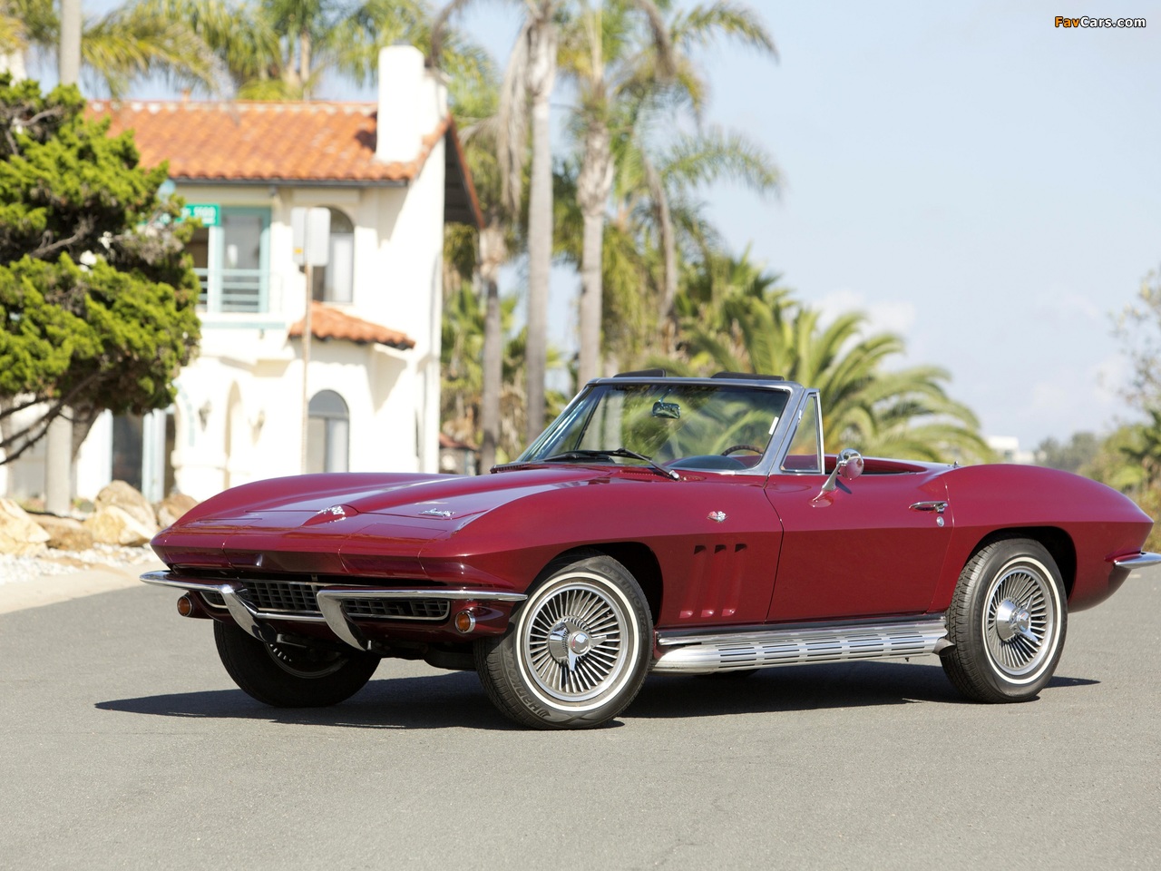 Images of Chevrolet Corvette Sting Ray 327 Convertible (C2) 1966 (1280 x 960)