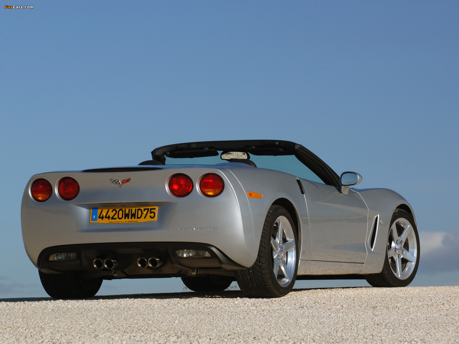 Images of Chevrolet Corvette Convertible (C6) 2004–2013 (1600 x 1200)