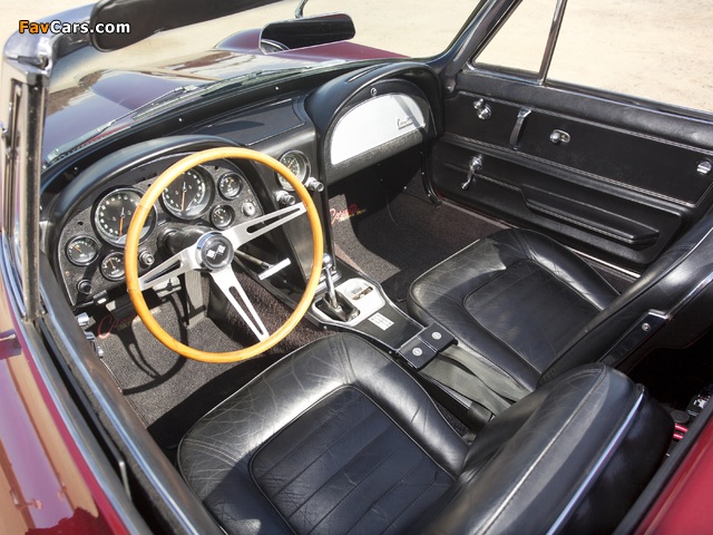 Photos of Chevrolet Corvette Sting Ray 327 Convertible (C2) 1966 (640 x 480)