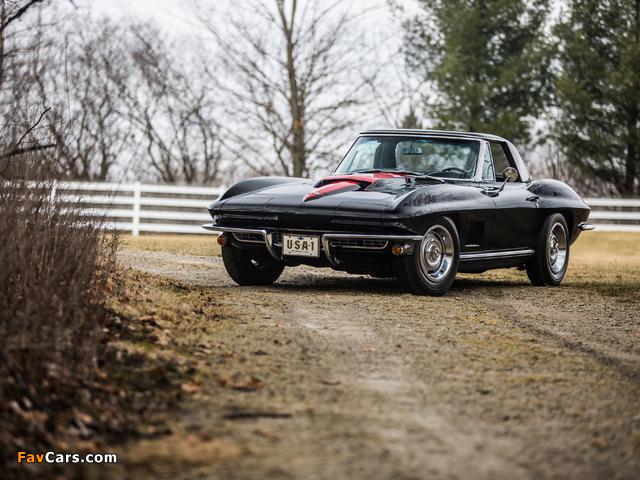 Photos of Chevrolet Corvette Sting Ray L71 Convertible (19467) 1967 (640 x 480)