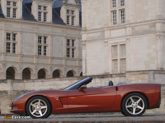 Photos of Chevrolet Corvette Convertible (C6) 2004–2013 (640 x 480)