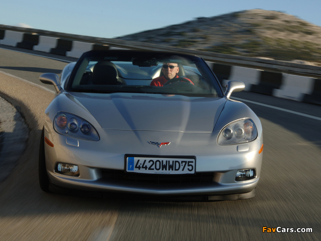 Photos of Chevrolet Corvette Convertible (C6) 2004–2013 (640 x 480)