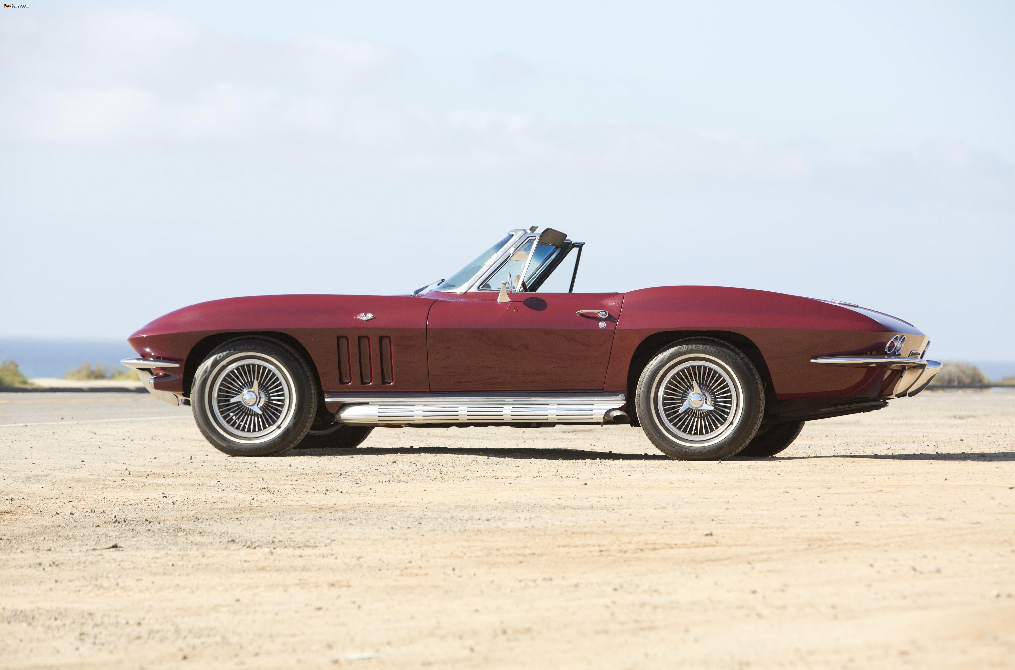 Pictures of Chevrolet Corvette Sting Ray 327 Convertible (C2) 1966 (4096 x 2702)