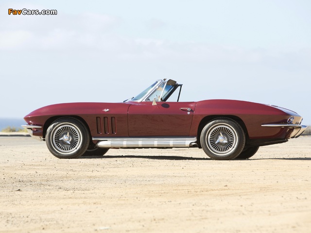 Pictures of Chevrolet Corvette Sting Ray 327 Convertible (C2) 1966 (640 x 480)