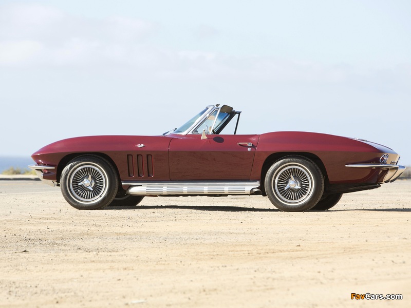 Pictures of Chevrolet Corvette Sting Ray 327 Convertible (C2) 1966 (800 x 600)