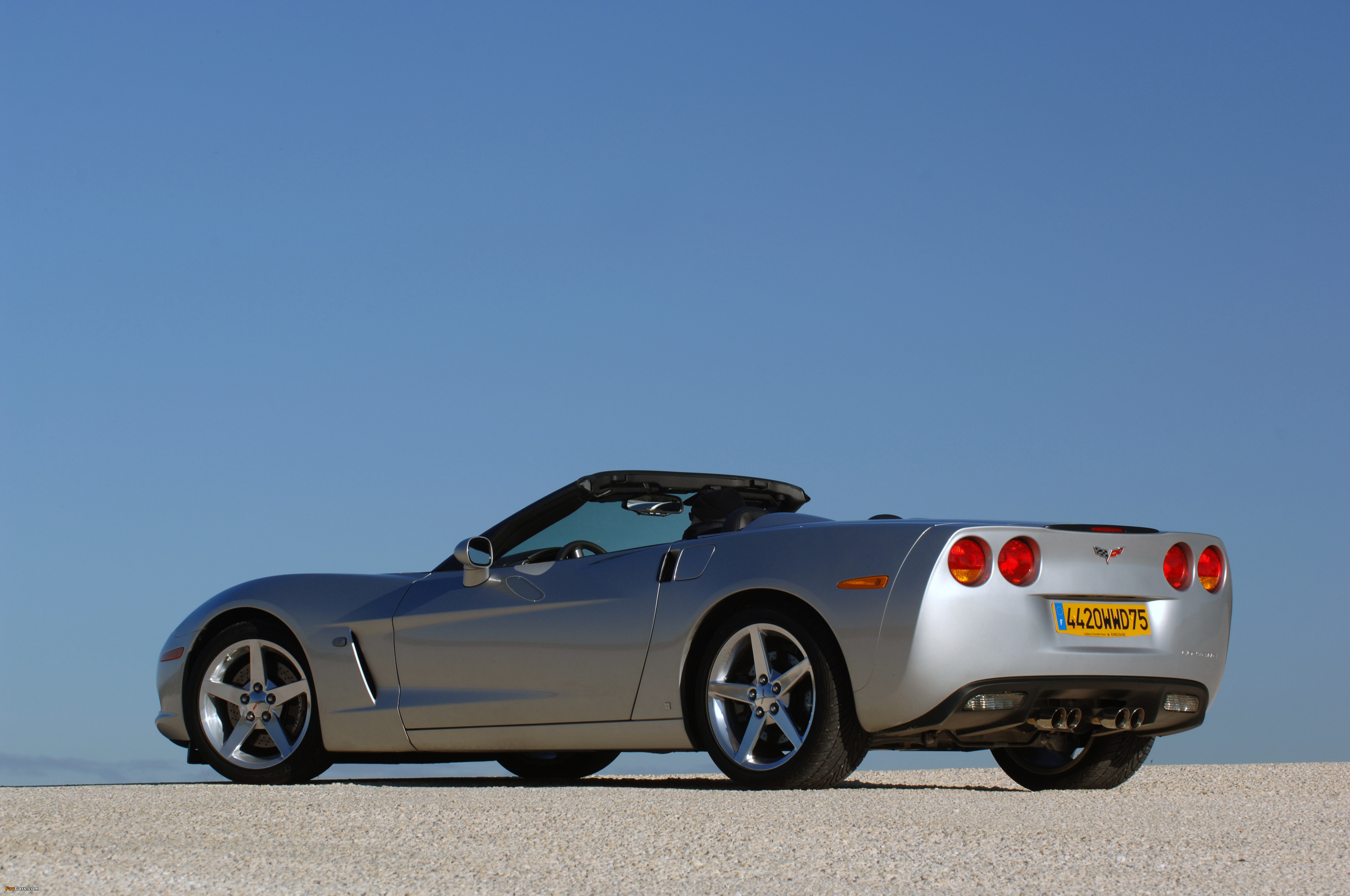 Chevrolet Corvette Convertible (C6) 2004–2013 wallpapers (4096 x 2720)