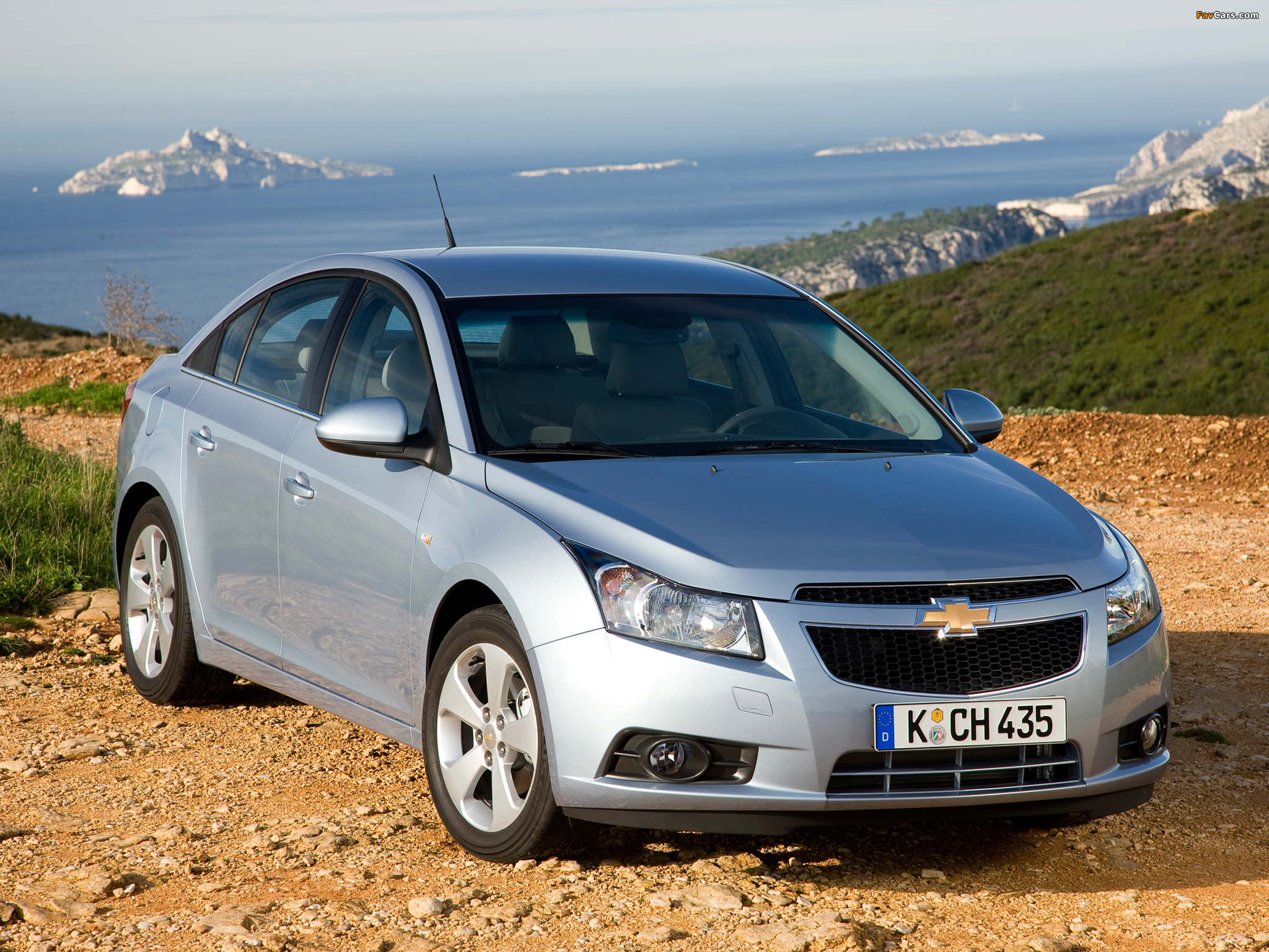 Chevrolet Cruze (J300) 2009–12 wallpapers (2048 x 1536)