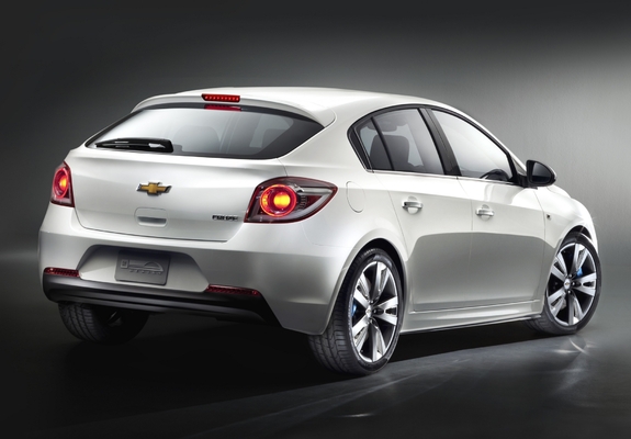 Chevrolet Cruze Hatchback Concept 2010 images