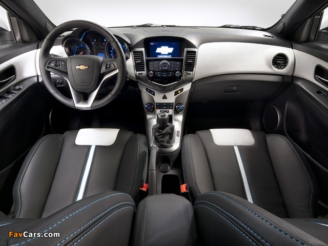 Chevrolet Cruze Hatchback Concept 2010 photos (640 x 480)
