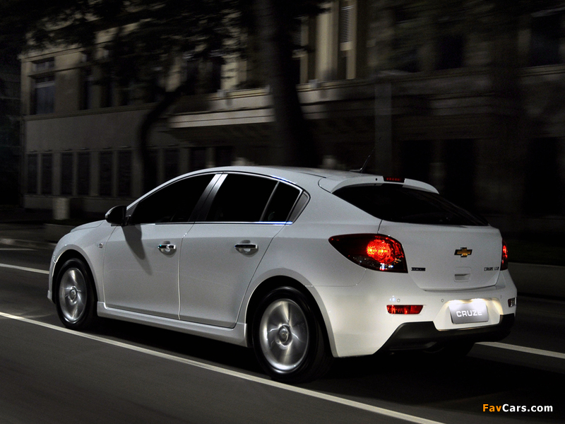 Chevrolet Cruze Sport6 (J300) 2012 photos (800 x 600)