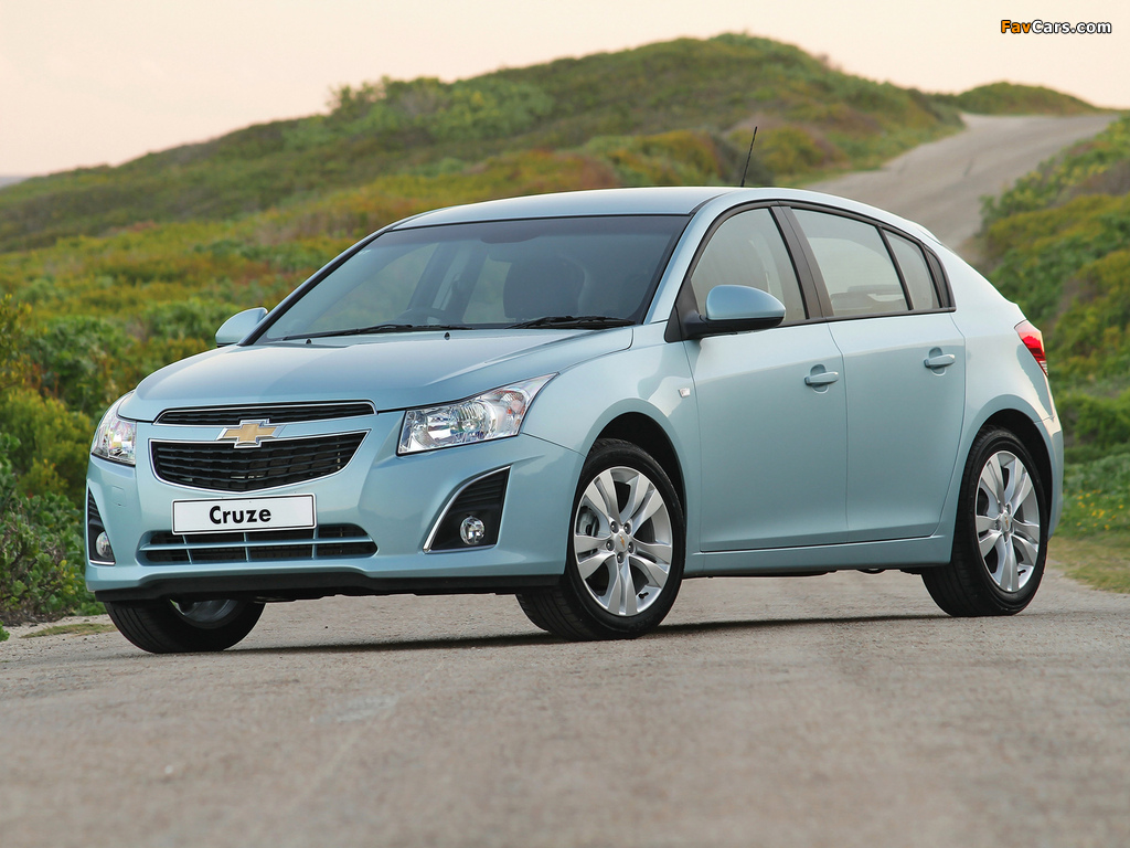 Chevrolet Cruze Hatchback ZA-spec (J300) 2012 photos (1024 x 768)