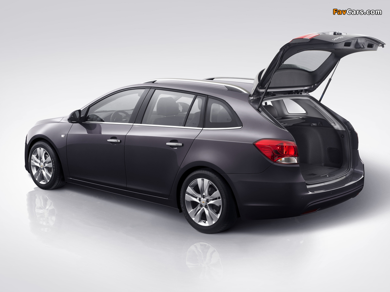 Images of Chevrolet Cruze Station Wagon (J300) 2012 (800 x 600)