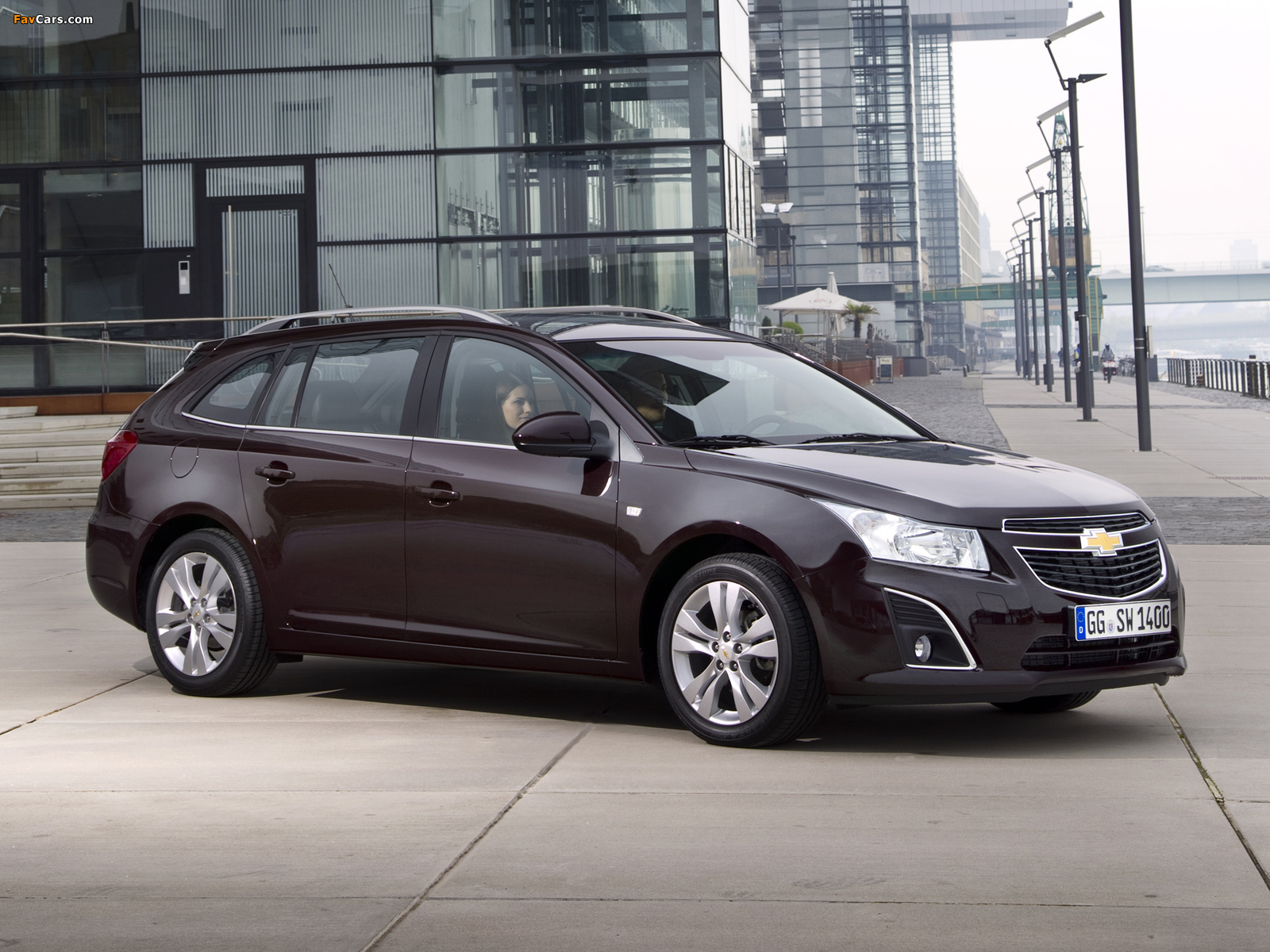 Images of Chevrolet Cruze Station Wagon (J300) 2012 (1600 x 1200)