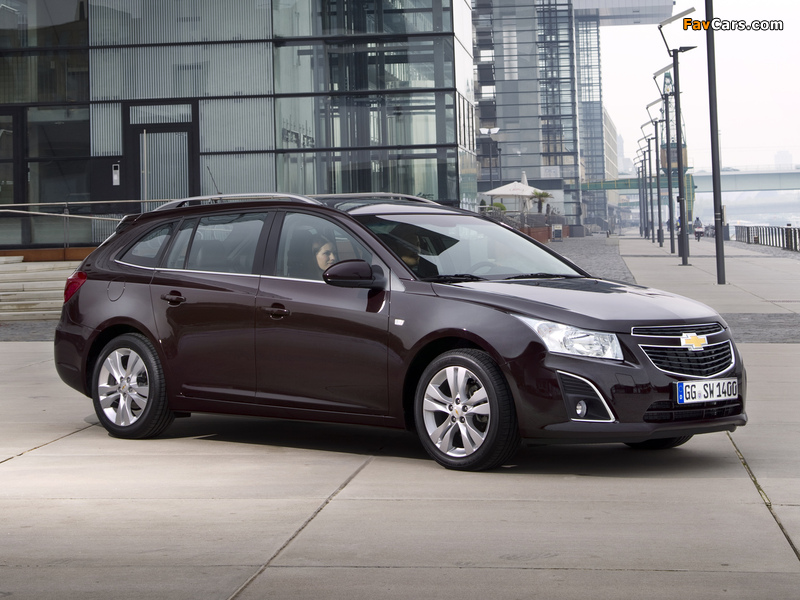 Images of Chevrolet Cruze Station Wagon (J300) 2012 (800 x 600)