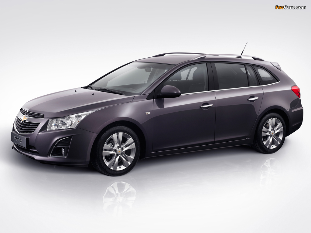 Images of Chevrolet Cruze Station Wagon (J300) 2012 (1024 x 768)