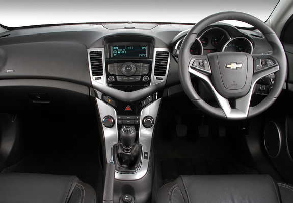 Photos of Chevrolet Cruze Hatchback ZA-spec (J300) 2012