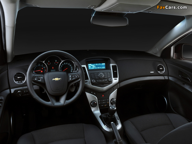Photos of Chevrolet Cruze Sport6 (J300) 2012 (640 x 480)