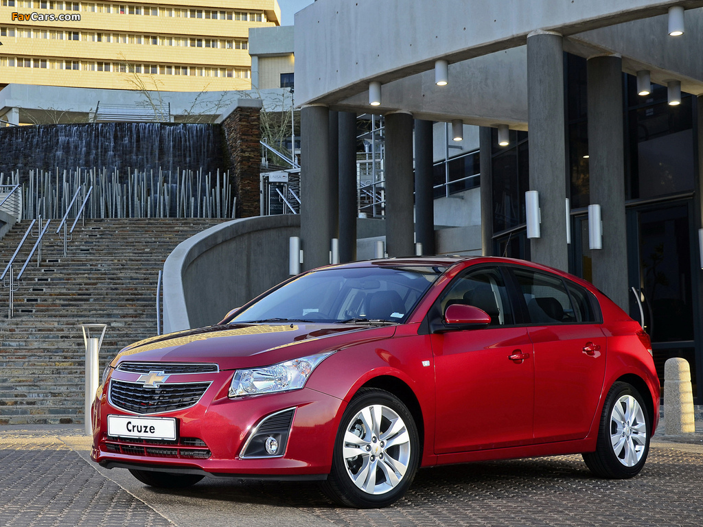 Pictures of Chevrolet Cruze Hatchback ZA-spec (J300) 2012 (1024 x 768)