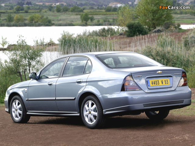 Photos of Chevrolet Evanda 2004–06 (640 x 480)