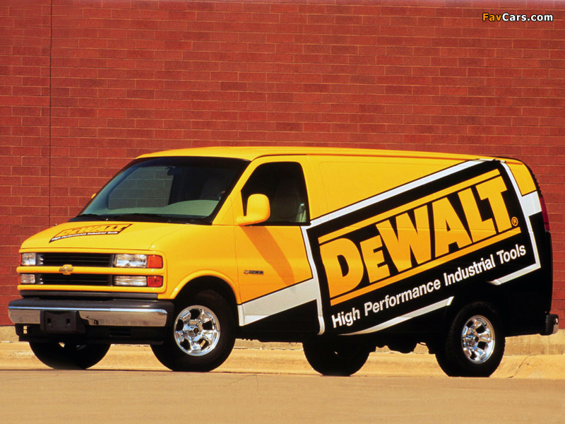 Chevrolet Express Cargo Van 1996–2002 pictures (800 x 600)
