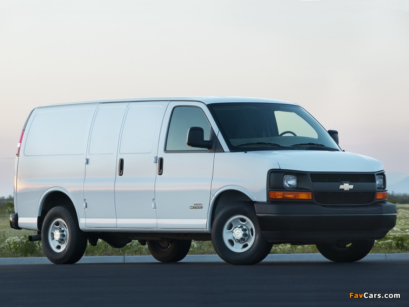 Chevrolet Express Cargo Van 2002 photos (800 x 600)