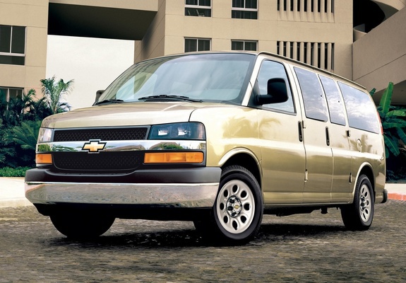 Chevrolet Express 2002 pictures