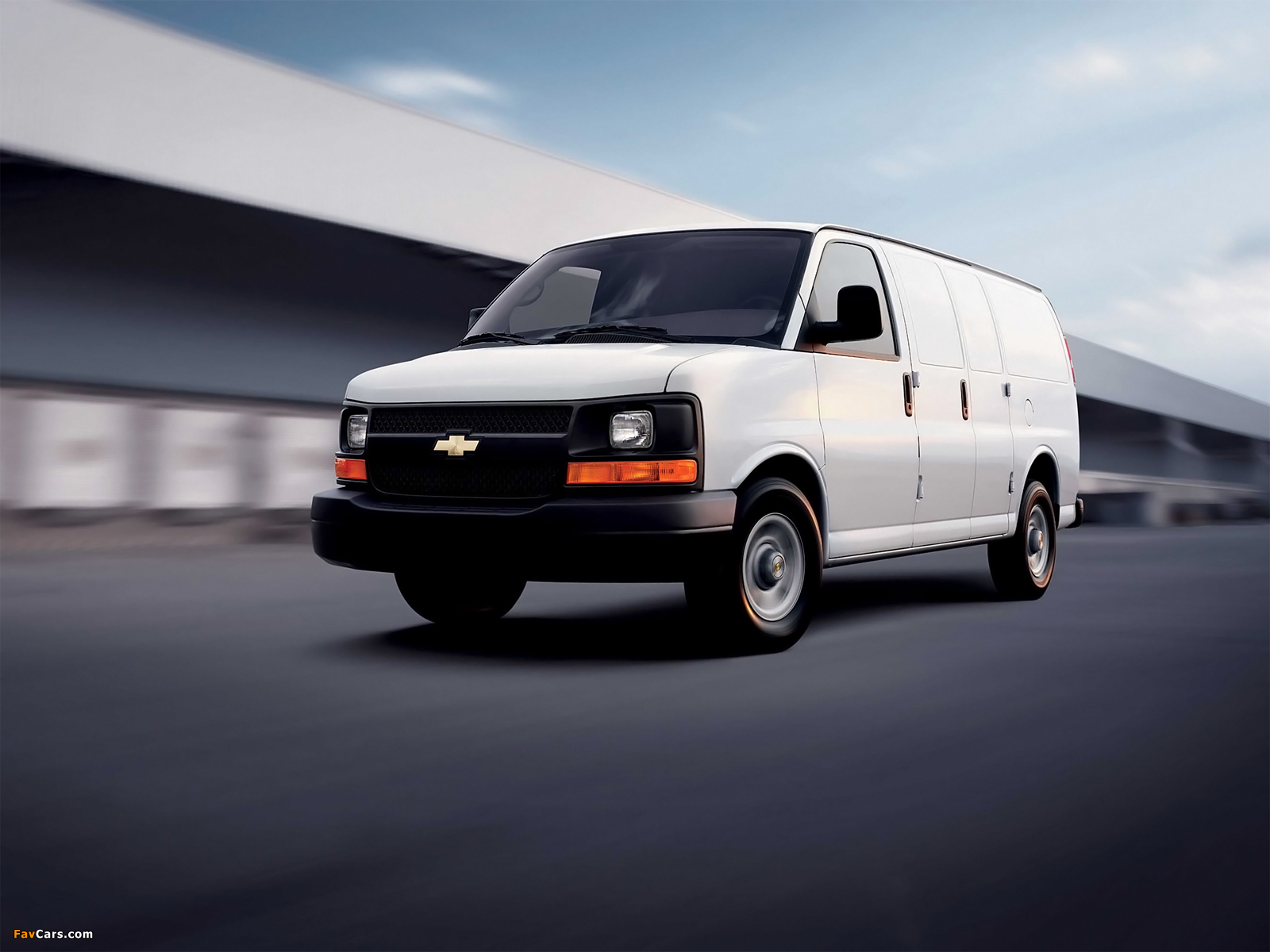 Chevrolet Express Cargo Van 2002 wallpapers (1600 x 1200)