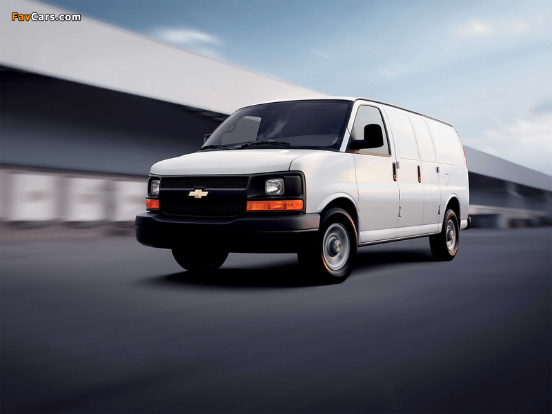 Chevrolet Express Cargo Van 2002 wallpapers (800 x 600)