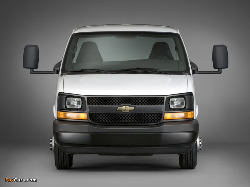 Chevrolet Express 4500 Cutaway 2008 photos (800 x 600)