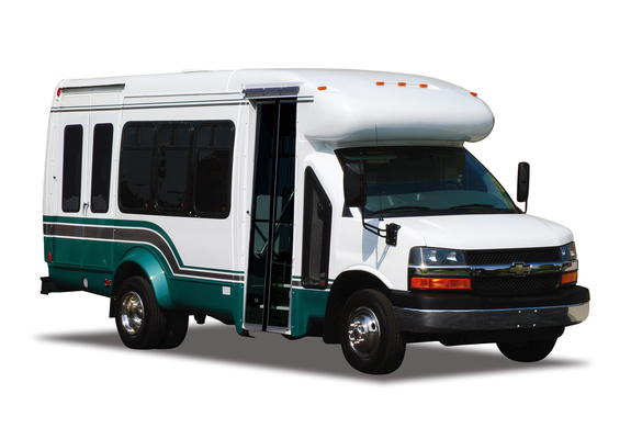 StarTrans Candidate based on Chevrolet Express 2009 pictures