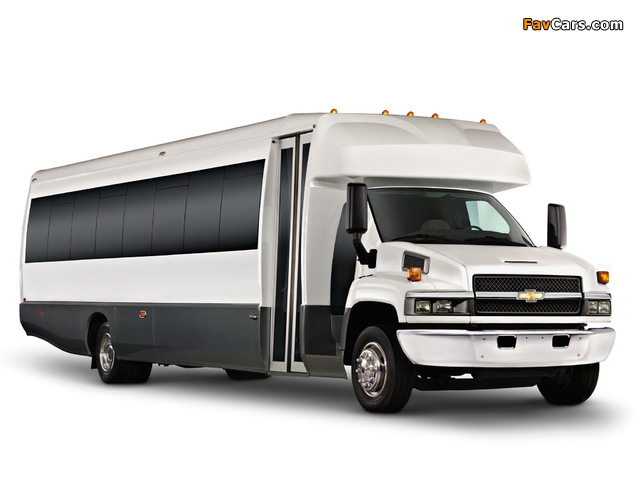 Chevrolet Express C4500 Cutaway Shuttle Bus 2010 pictures (640 x 480)