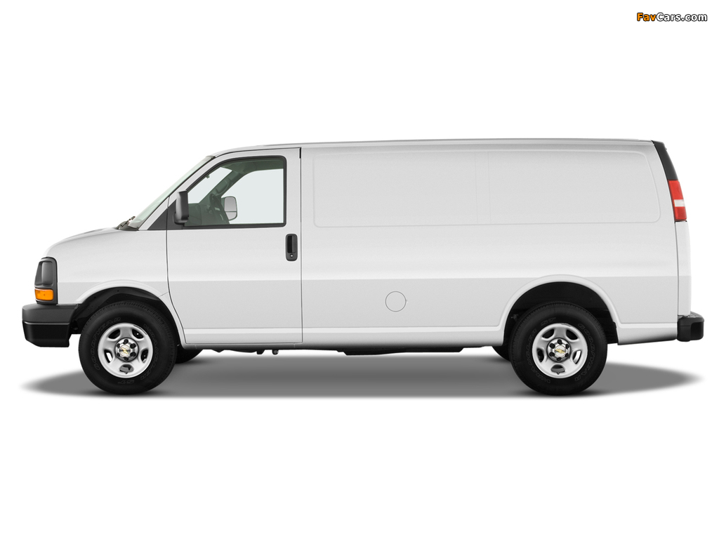 Images of Chevrolet Express Cargo Van 2002 (1024 x 768)