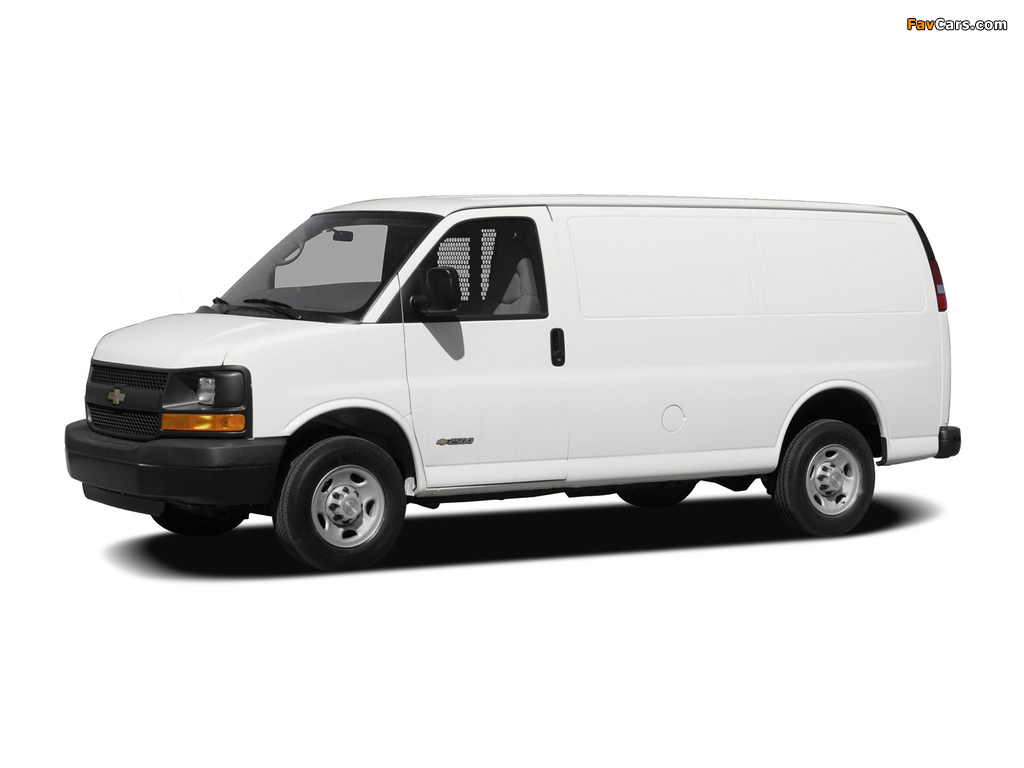 Images of Chevrolet Express Cargo Van 2002 (1024 x 768)