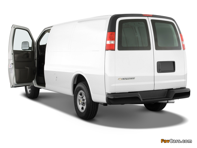 Pictures of Chevrolet Express Cargo Van 2002 (640 x 480)