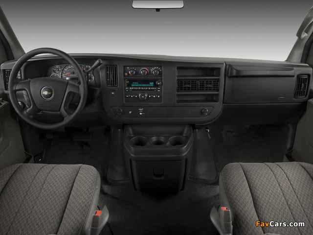 Chevrolet Express 2002 wallpapers (640 x 480)