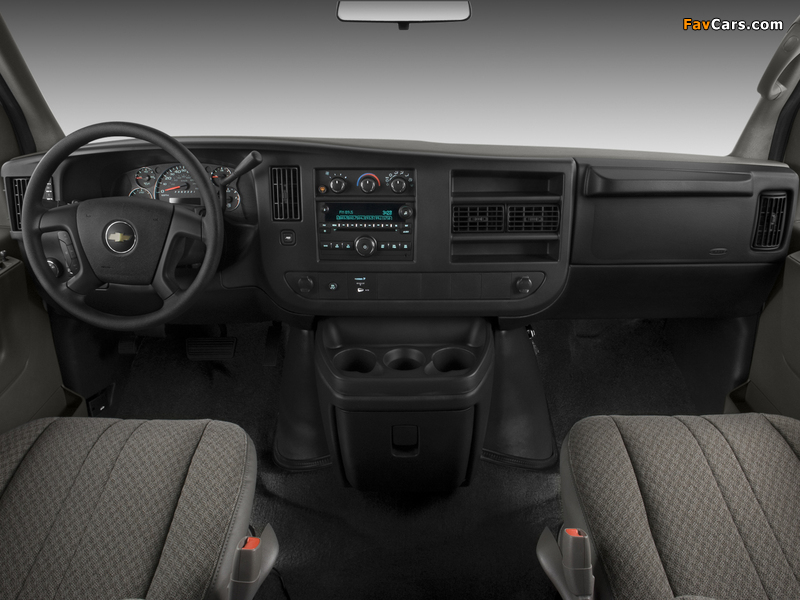 Chevrolet Express 2002 wallpapers (800 x 600)