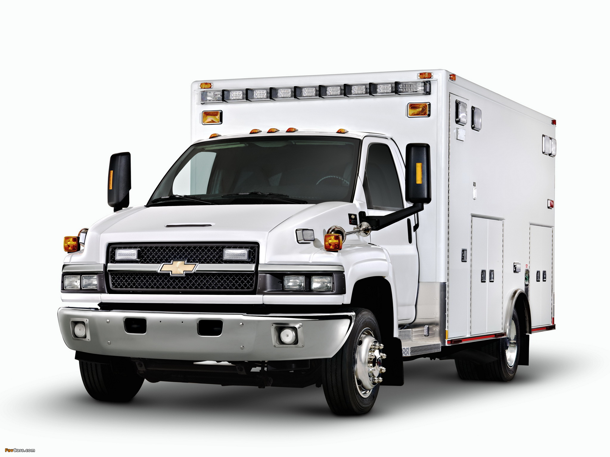 Chevrolet Express C4500 Ambulance 2010 wallpapers (2048 x 1536)