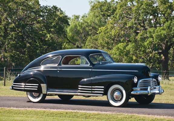 Photos of Chevrolet Fleetline Aerosedan (DK-2144) 1946